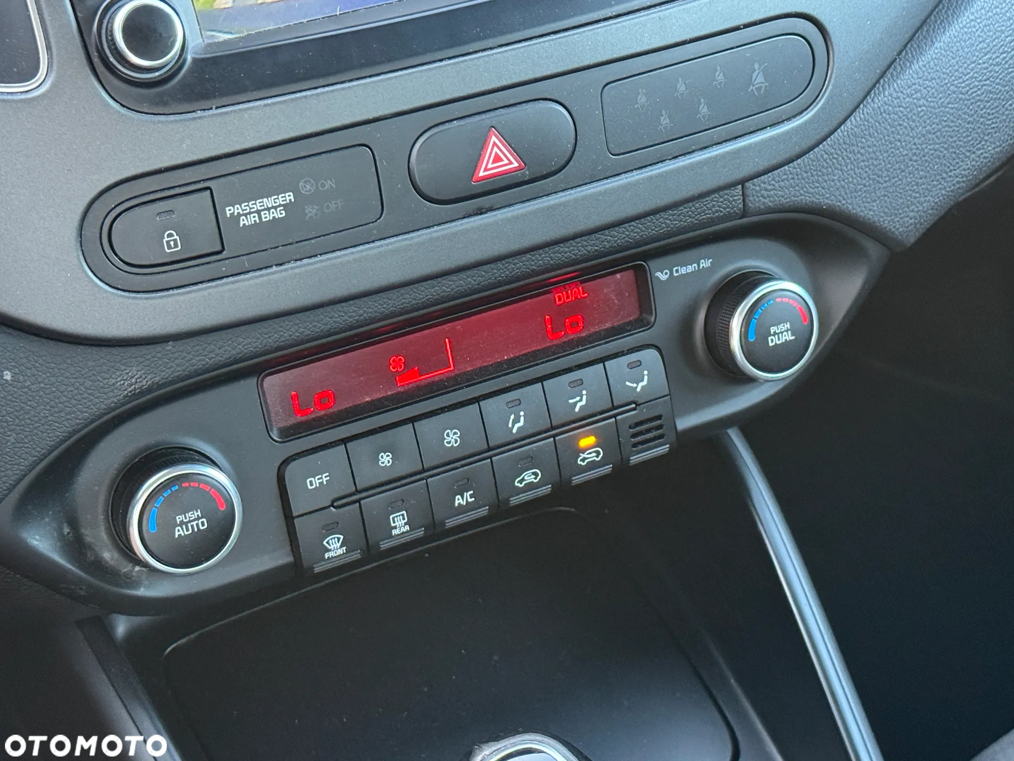 Kia Carens 1.6 GDI Edition 7 - 19