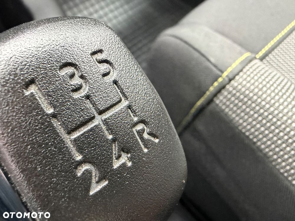 Citroën C3 1.2 PureTech Feel - 3