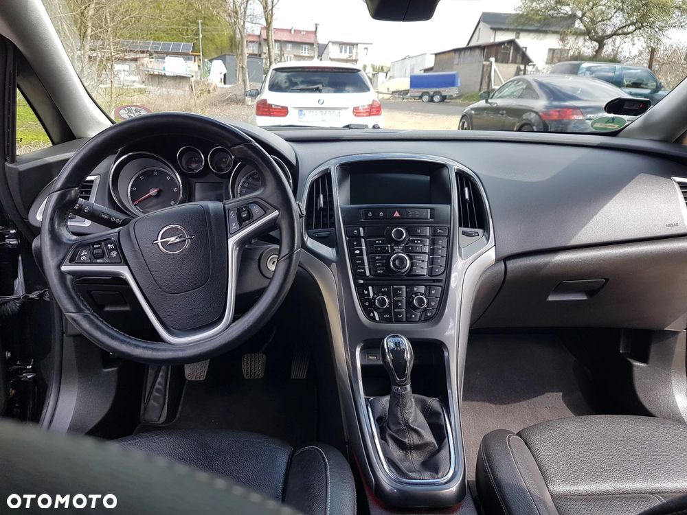 Opel Astra 2.0 CDTI DPF SportsTourer Exklusiv - 21
