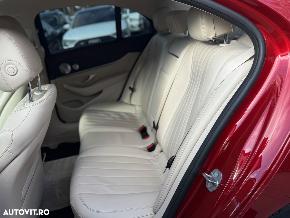 Mercedes-Benz E 220 d 9G-TRONIC AMG Line - 30