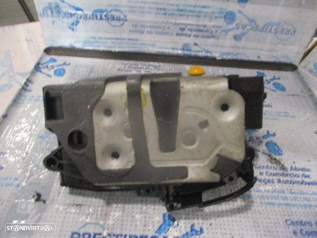 Fecho BM5AA21813BG ET76A43288AD FORD TRANSIT 2015 1.5TDCI 75CV 5P BRANCO TE 4 PINOS - 3