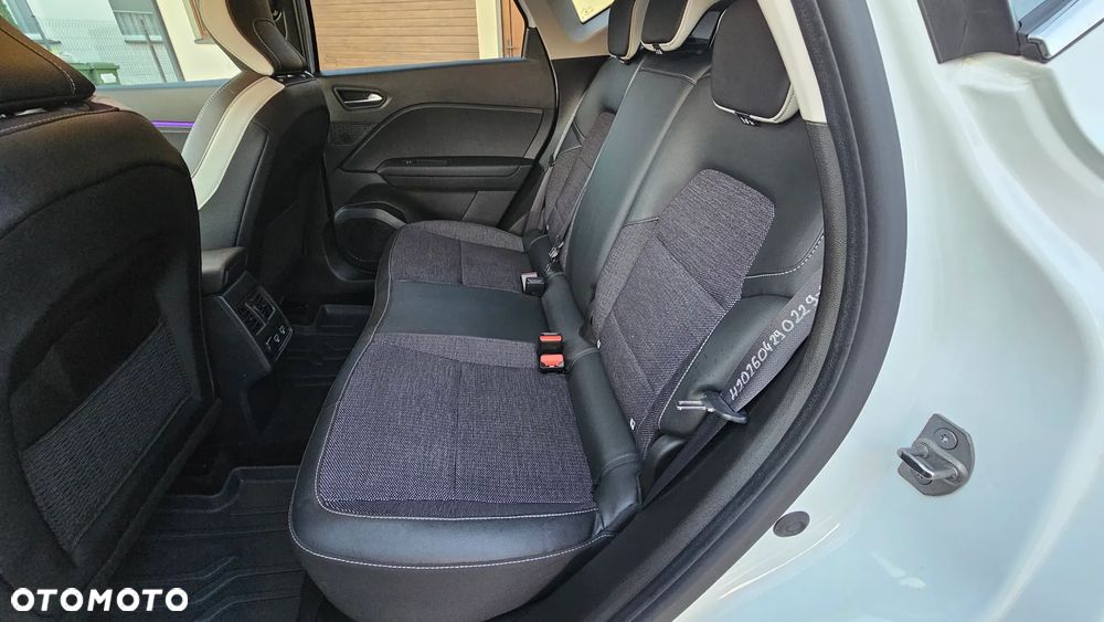 Renault Captur TCe Mild Hybrid 140 EDC GPF TECHNO - 8