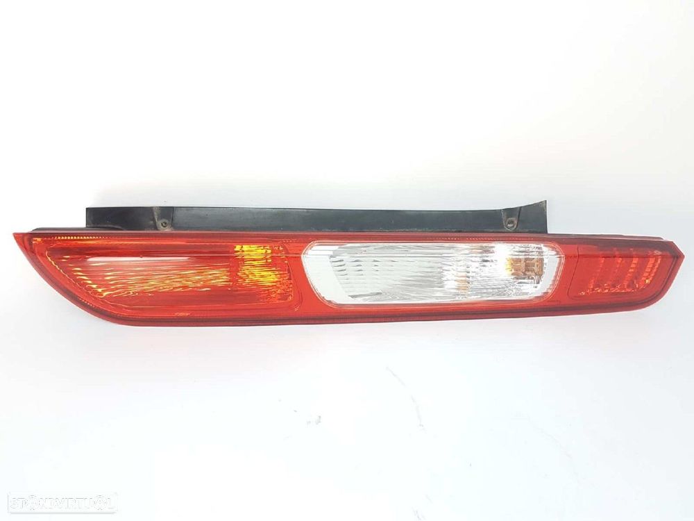 FAROLIM TRASEIRO DIREITO FORD FOCUS BERLINA (CAP) AMBIENTE (D) - 1