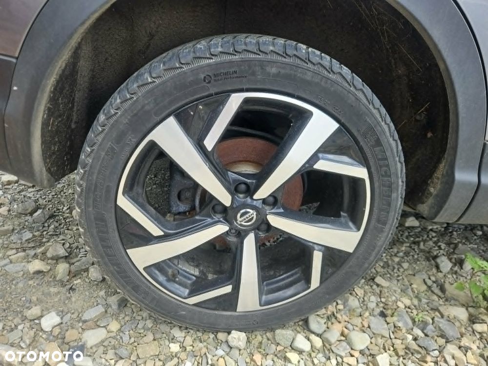 Nissan Qashqai 1.5 dCi DCT TEKNA - 13