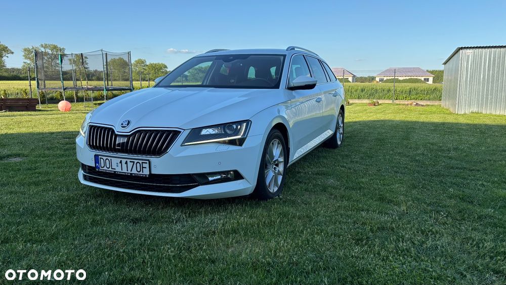 Skoda Superb 2.0 TDI Style - 2