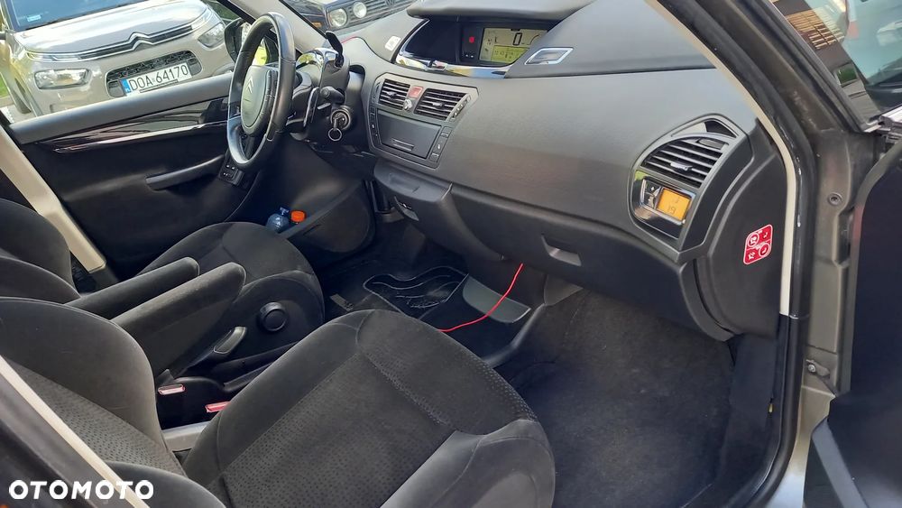 Citroën C4 Picasso - 12