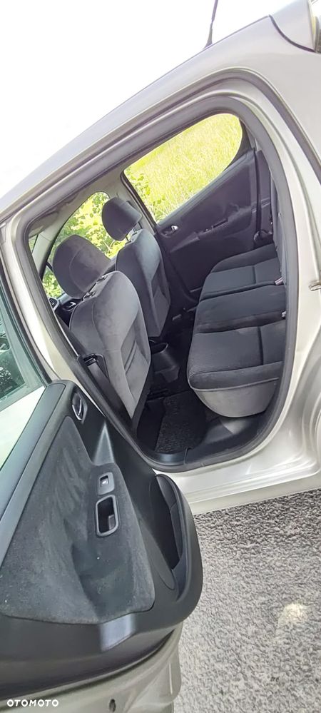 Peugeot 207 - 13