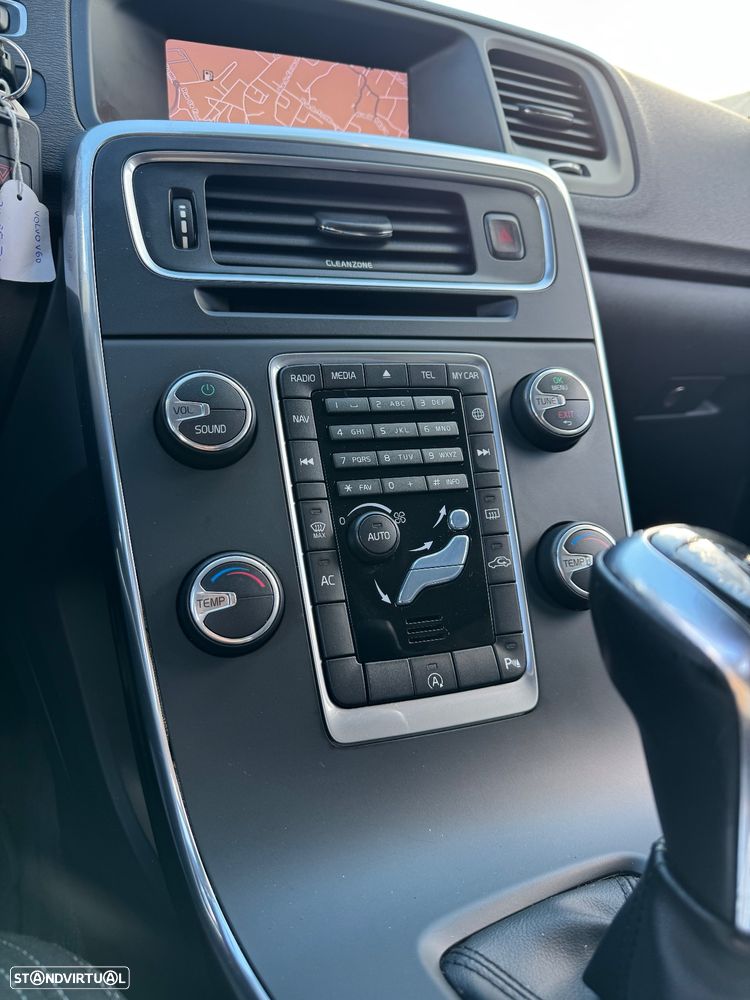 Volvo V60 2.0 D2 Kinetic - 13