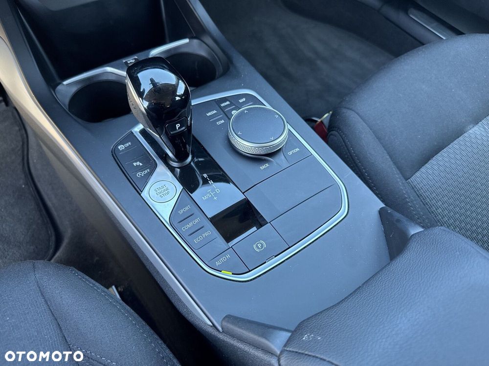 BMW Seria 1 118i Advantage - 17