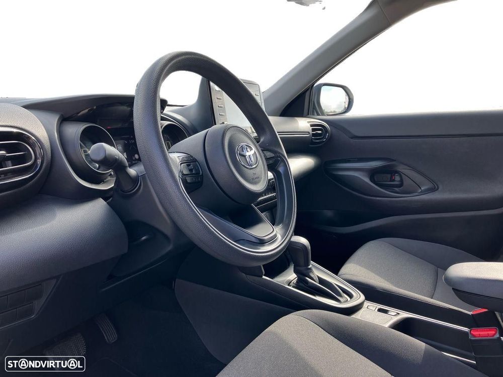 Toyota Yaris Cross 1.5 HDF Comfort - 13