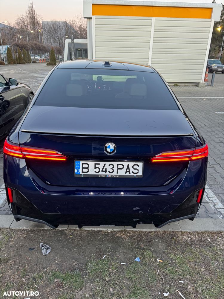 BMW Seria 5 520d AT MHEV - 33