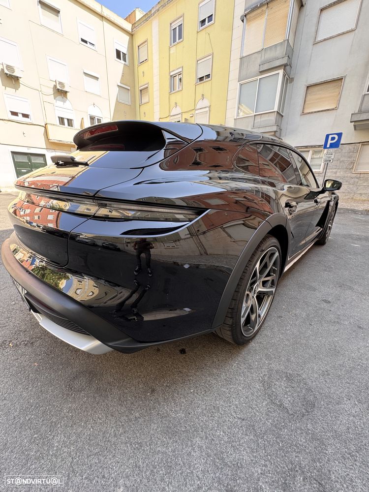 Porsche Taycan Cross Turismo 4S - 5