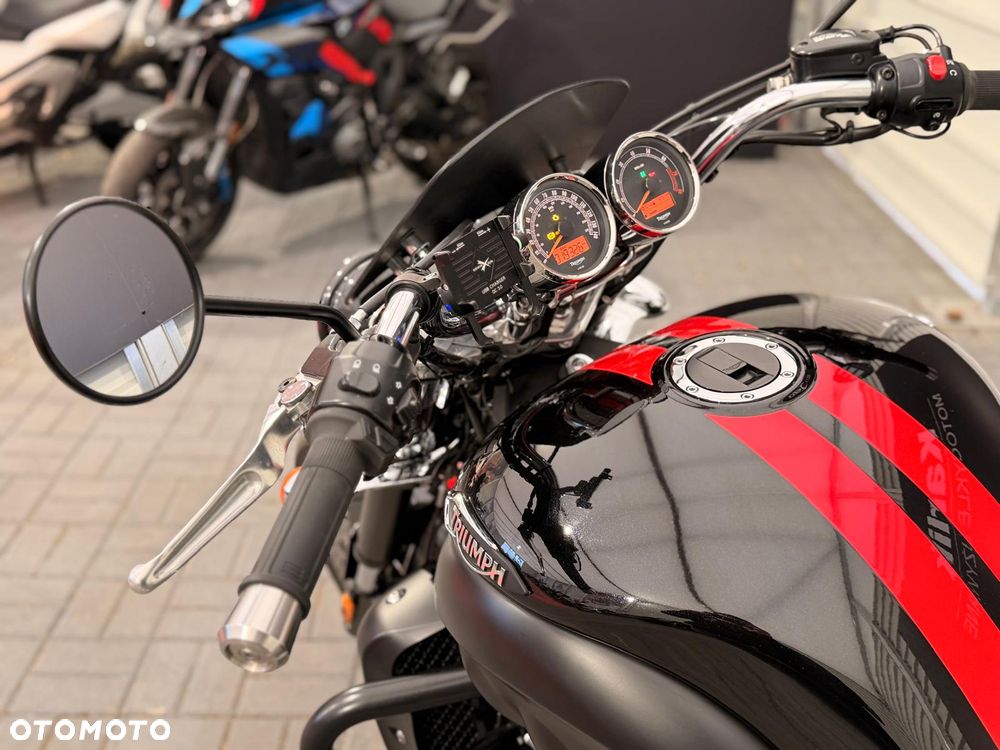 Triumph Rocket - 7