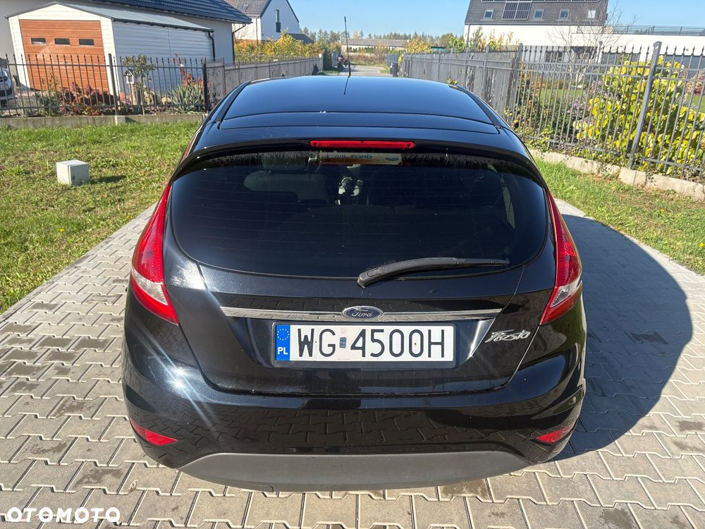 Ford Fiesta 1.25 Titanium EU5 - 10