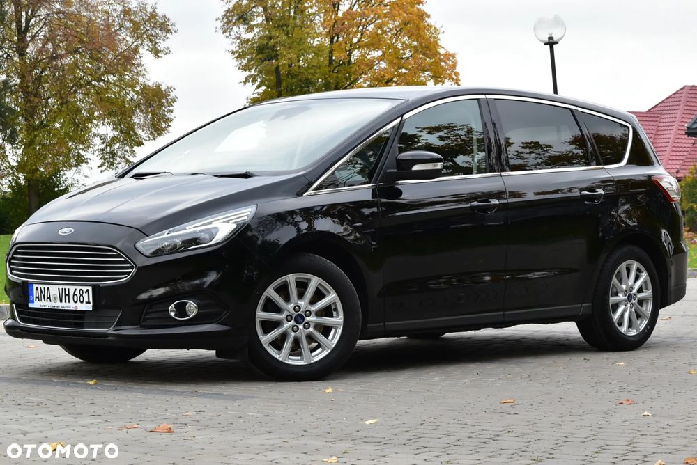 Ford S-Max 2.0 TDCi Titanium PowerShift - 38