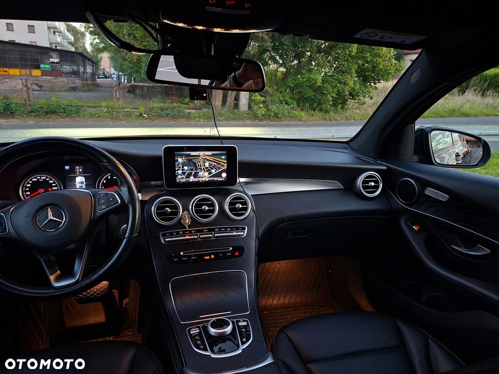 Mercedes-Benz GLC Coupe 250 4-Matic - 11