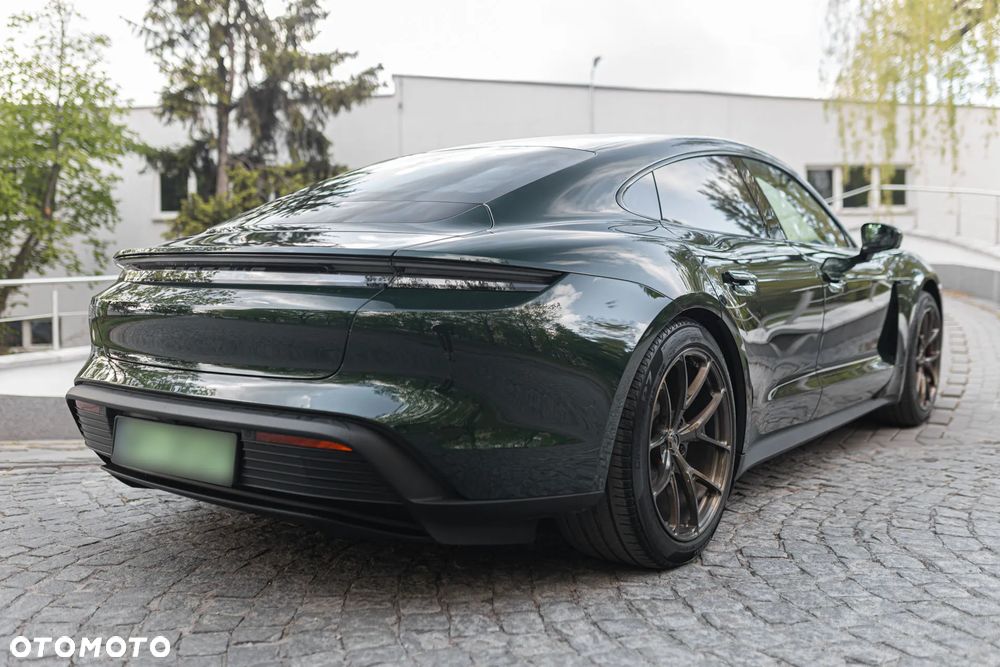 Porsche Taycan 105kWh 4S Performance Plus - 13