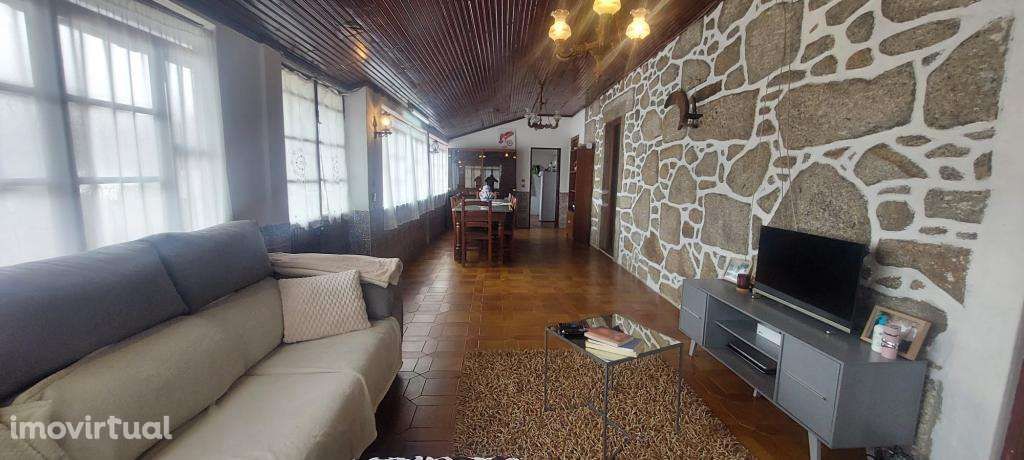 Prédio+Terreno+Moradia - Grande imagem: 2/10