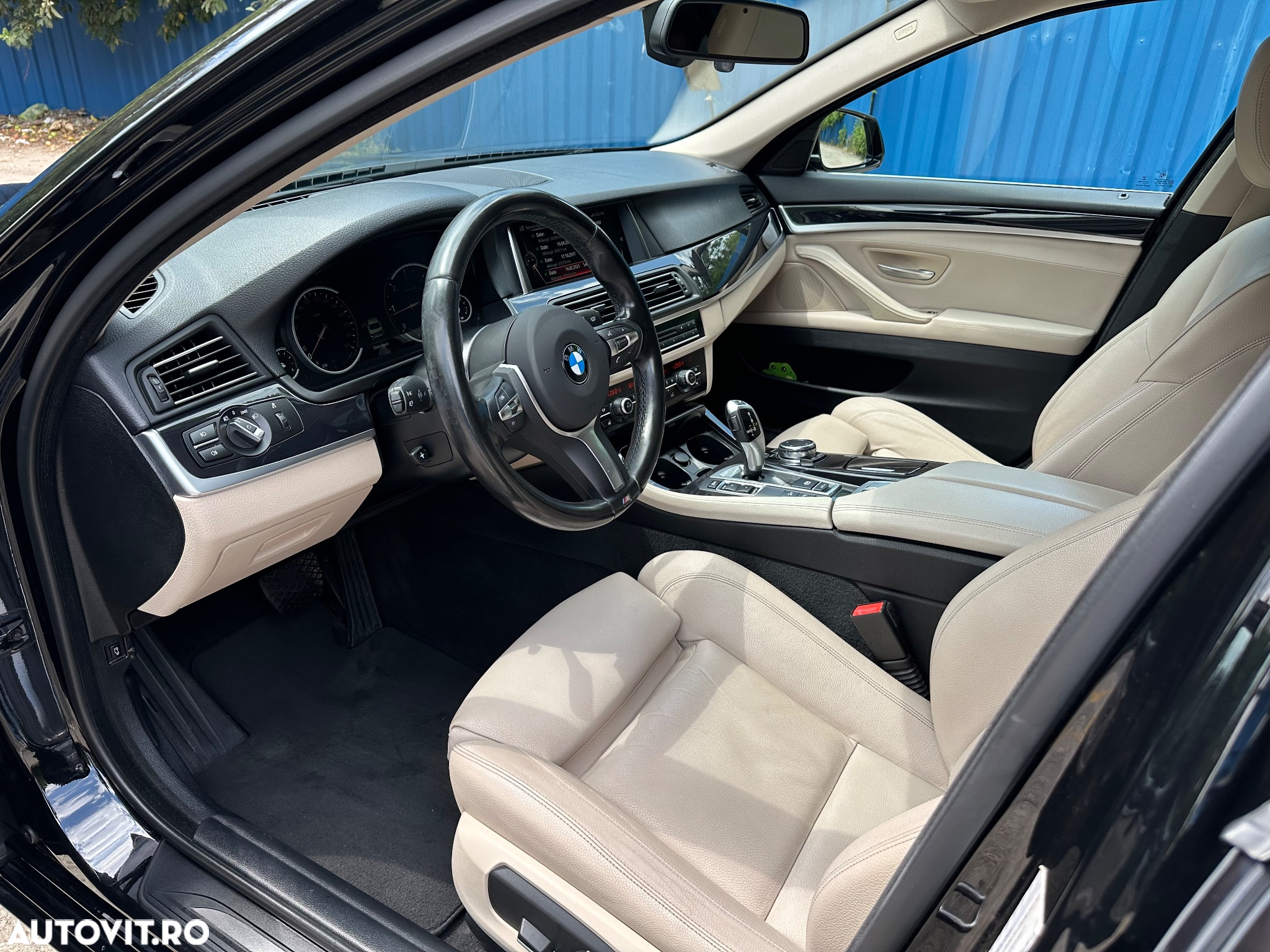 BMW Seria 5 525d xDrive AT - 8