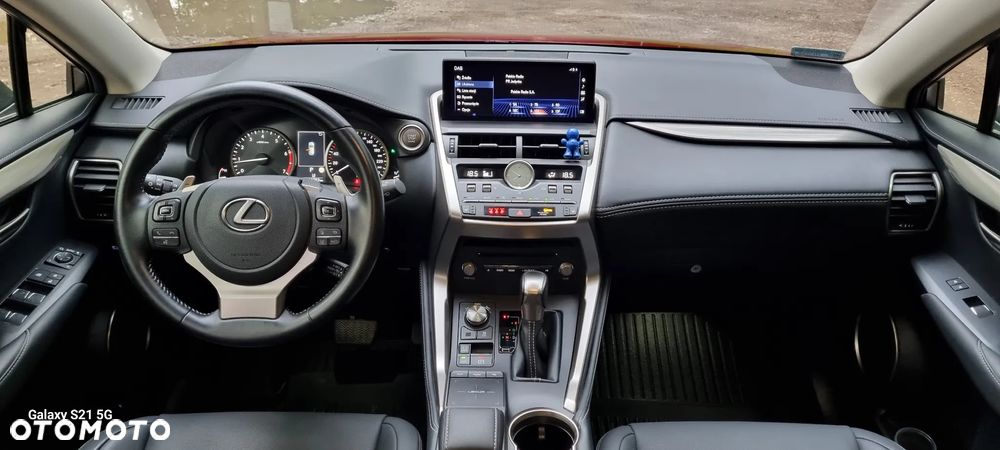 Lexus NX 300 F Impression AWD - 18