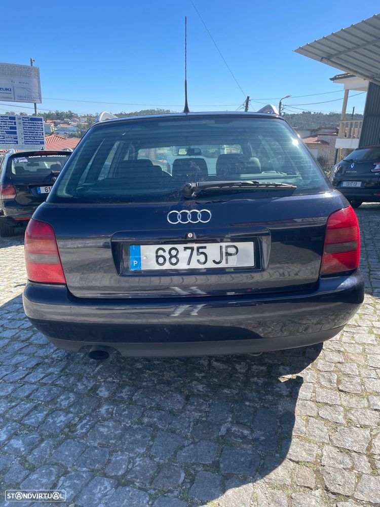 Audi A4 Avant 1.6 Attraction - 4