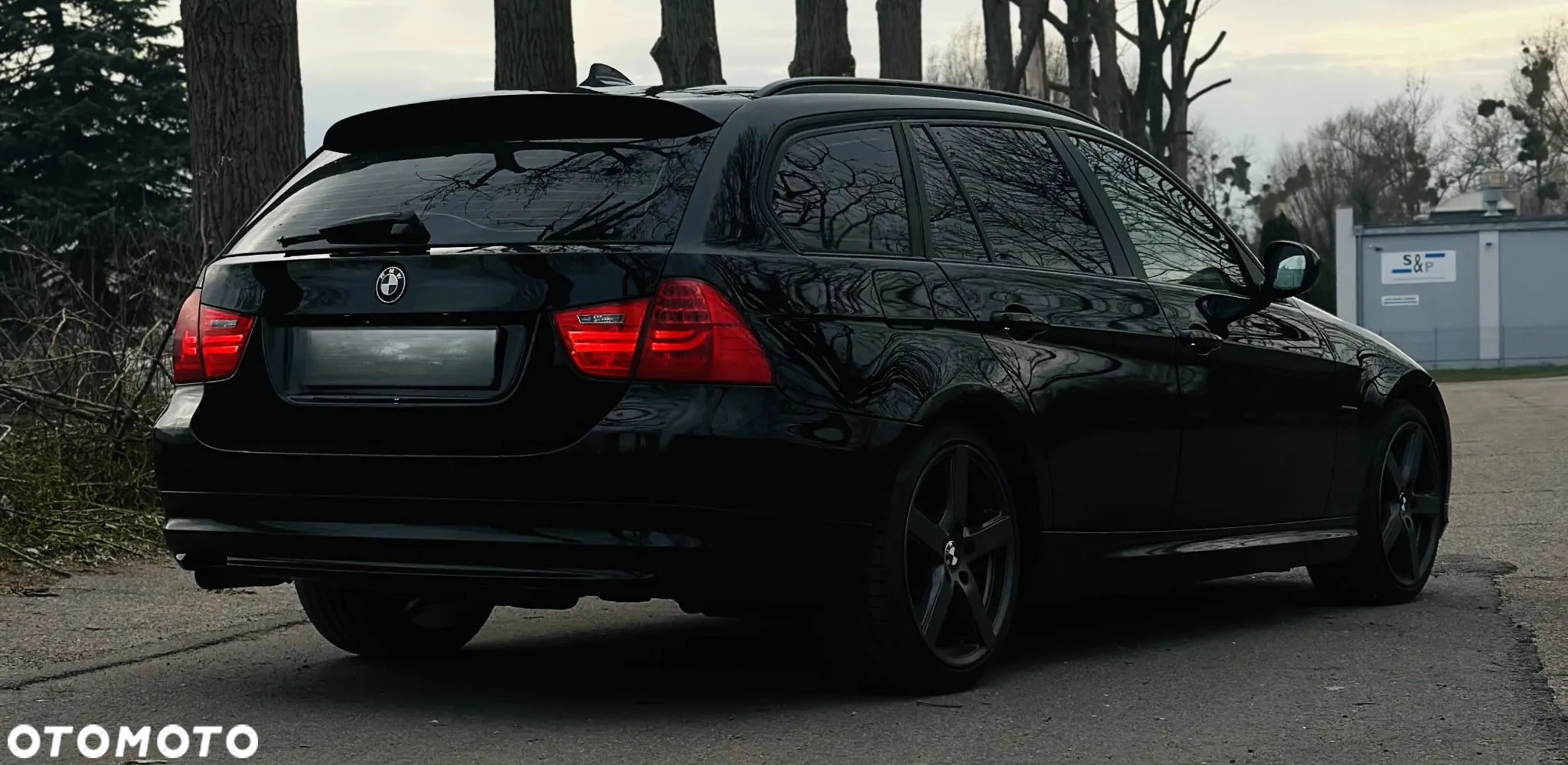 BMW Seria 3 318d DPF Touring - 5