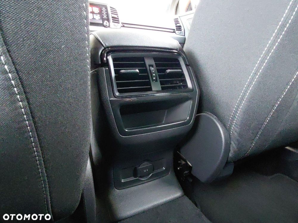 Skoda Karoq 1.5 TSI ACT Sportline DSG - 18