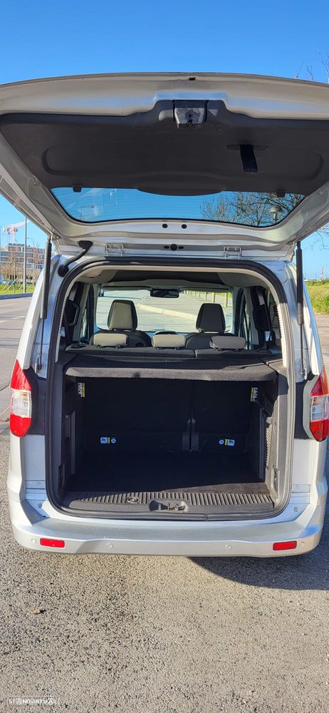 Ford Tourneo Courier 1.0 EcoBoost Titanium - 9