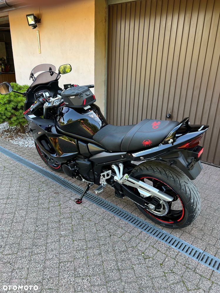Suzuki GSX-F - Katana - 21