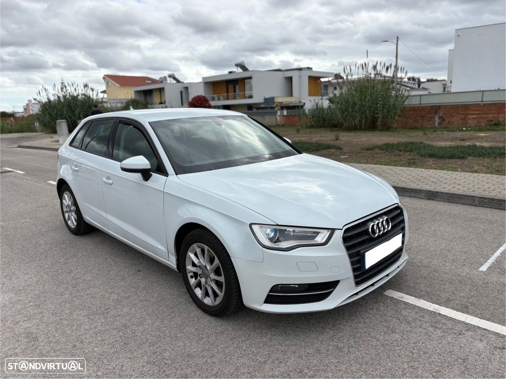 Audi A3 Sportback 1.6 TDI Attraction Ultra - 5