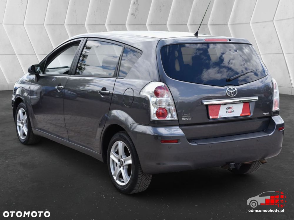 Toyota Verso - 8