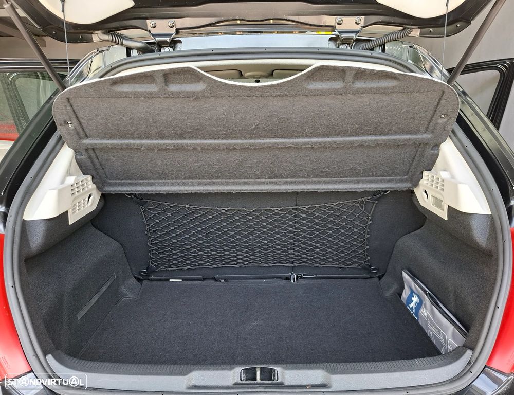 Peugeot 207 1.4 16V Premium - 20