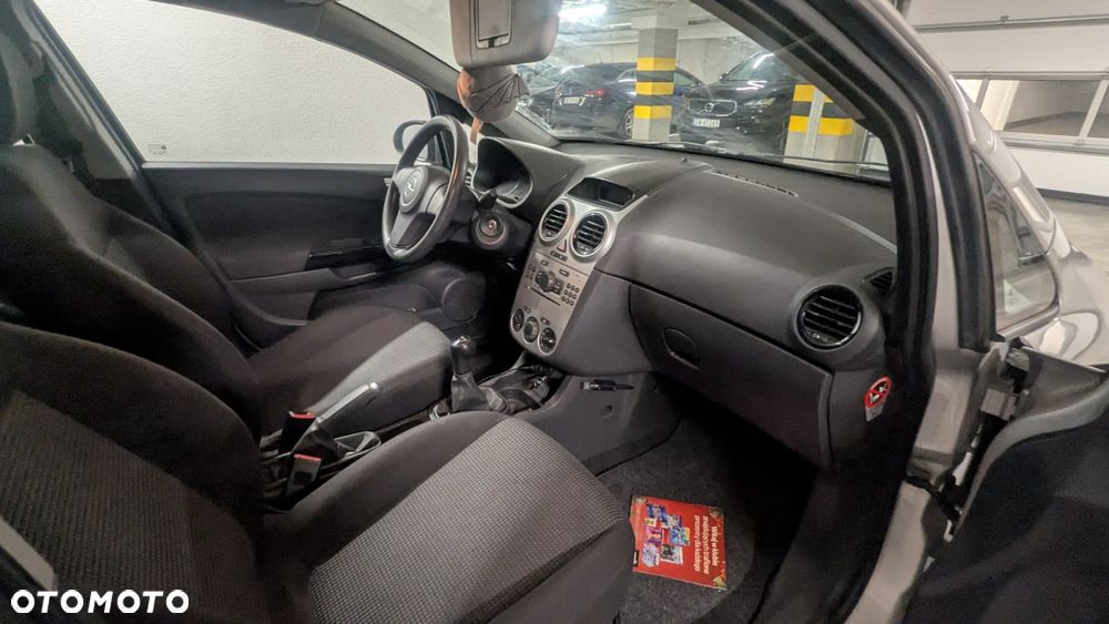 Opel Corsa 1.0 12V Essentia - 10