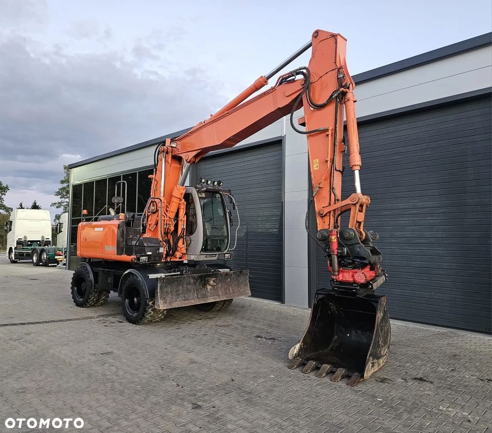 Hitachi ZX160W - 1