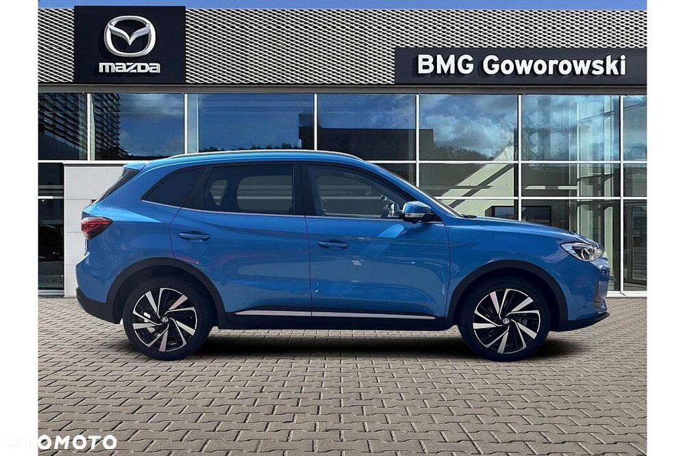MG ZS - 11