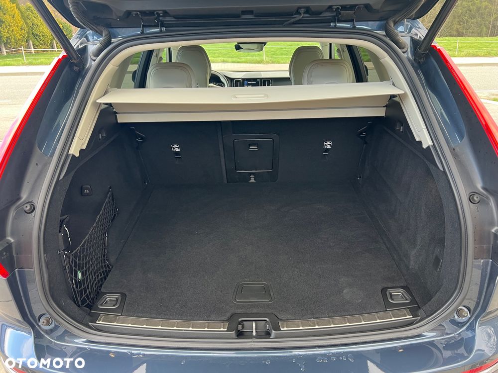 Volvo XC 60 T5 AWD Geartronic Inscription - 28