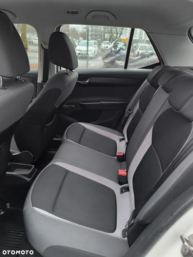 Skoda Fabia 1.0 Ambition - 11