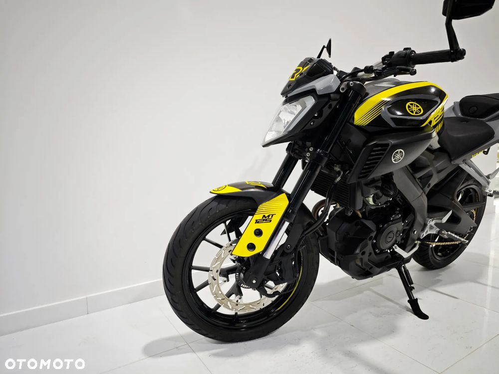 Yamaha MT - 12