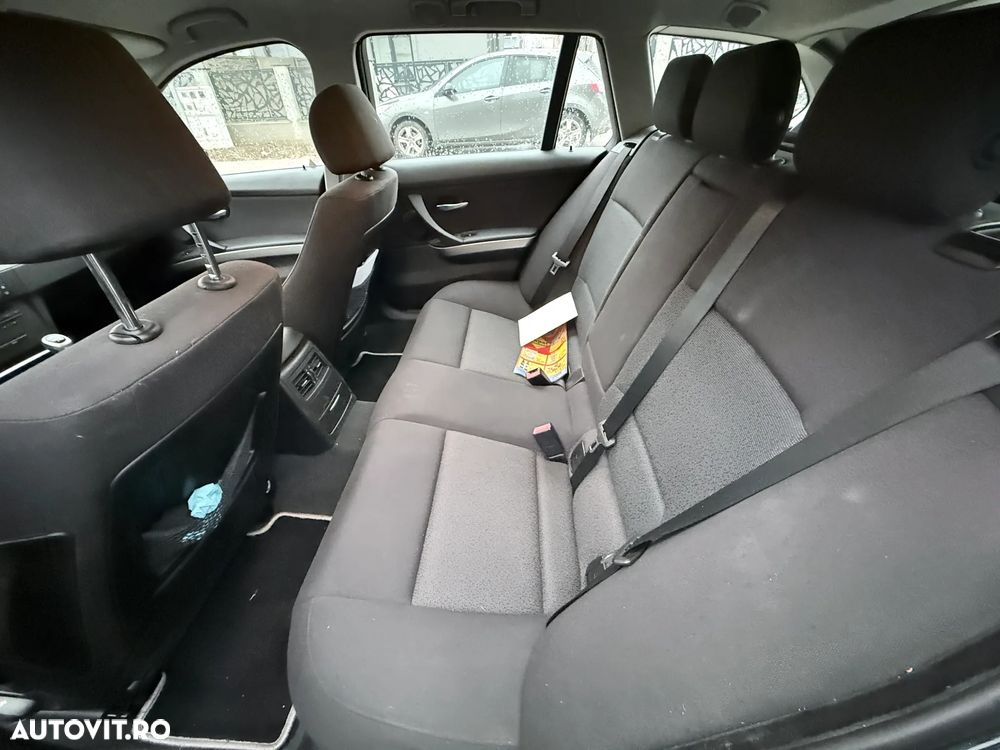 BMW Seria 3 318i Touring Edition Lifestyle - 8