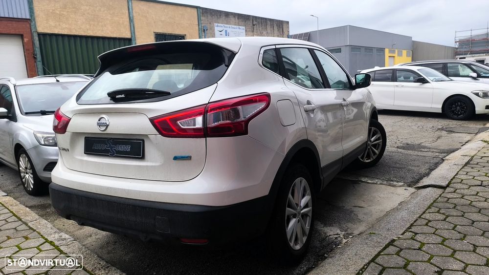 Nissan Qashqai 1.6 dCi Acenta Xtronic - 18