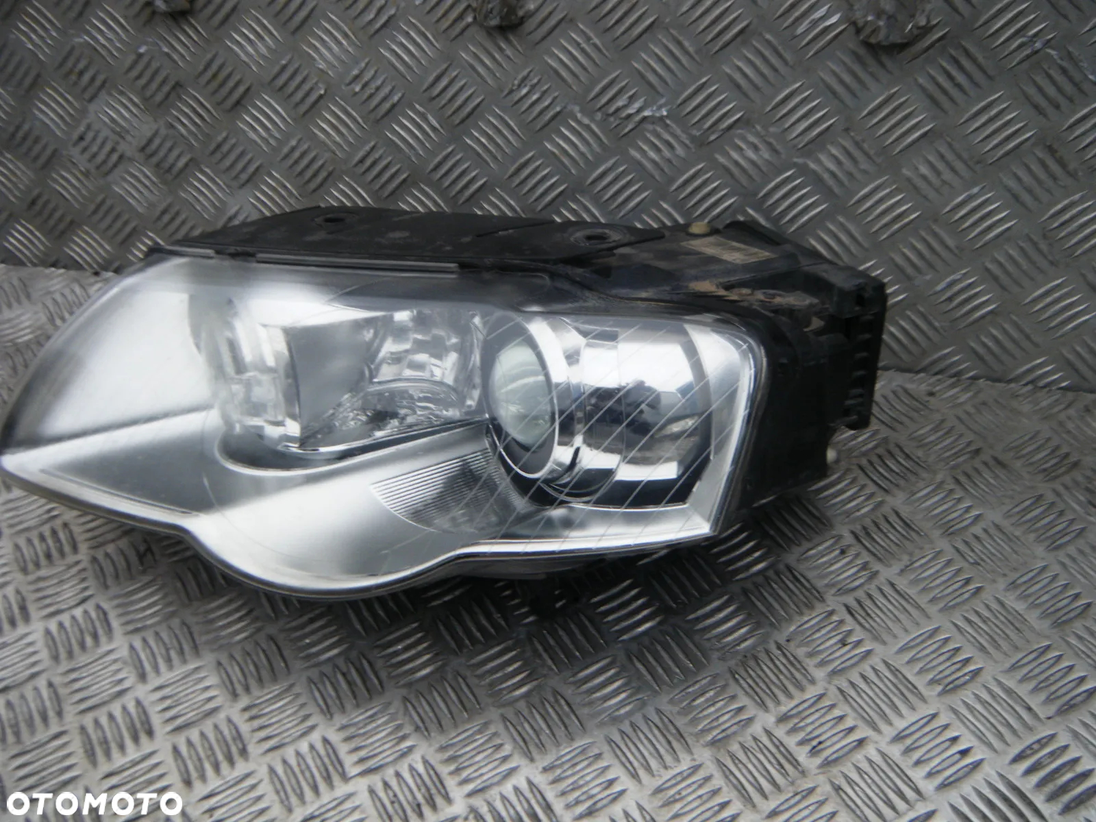 LAMPA LEWY LAMPA LEWA PRZEDNIA PASSAT B6 EU XENON EUROPA = RADOM - 4