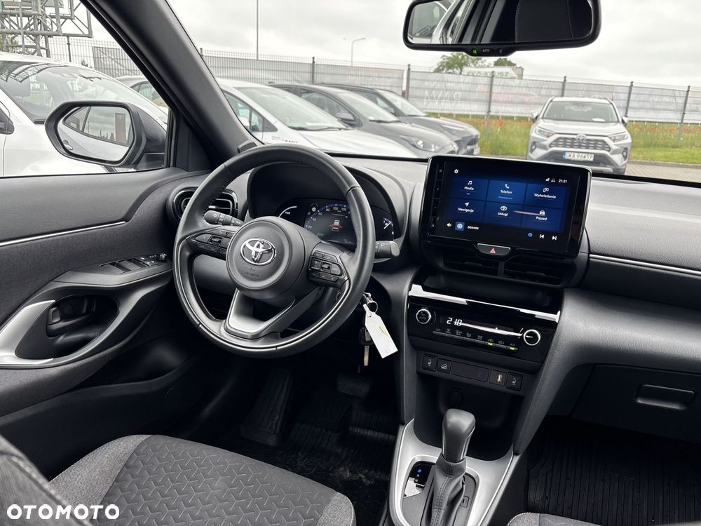 Toyota Yaris Cross Hybrid 1.5 Comfort 4x4 - 15
