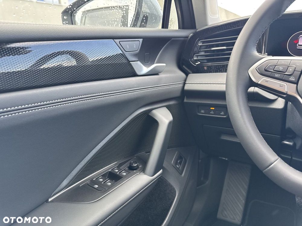 Volkswagen Tiguan - 29