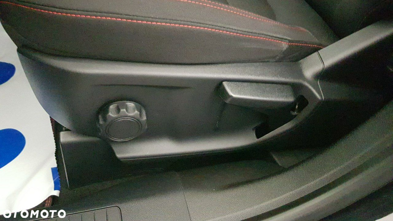 Ford Kuga - 26
