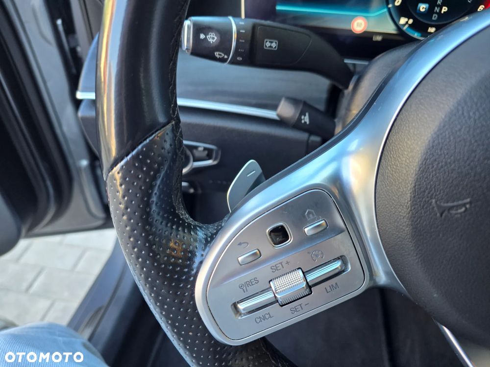 Mercedes-Benz Klasa E 220 d 4-Matic AMG - 32