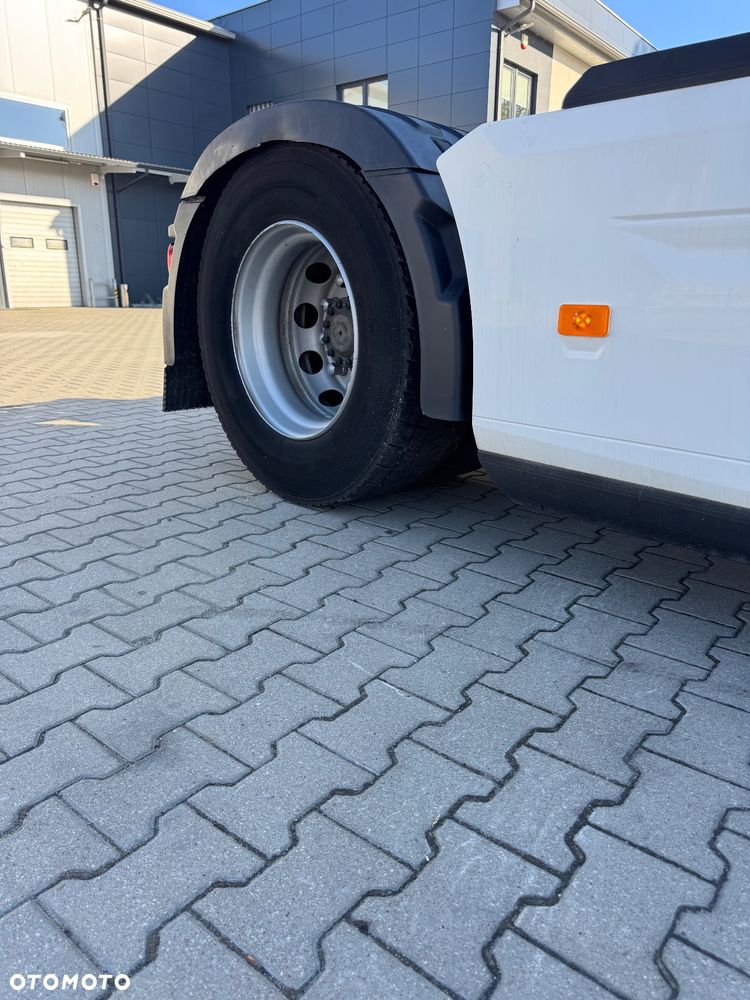 Renault T440 - 7