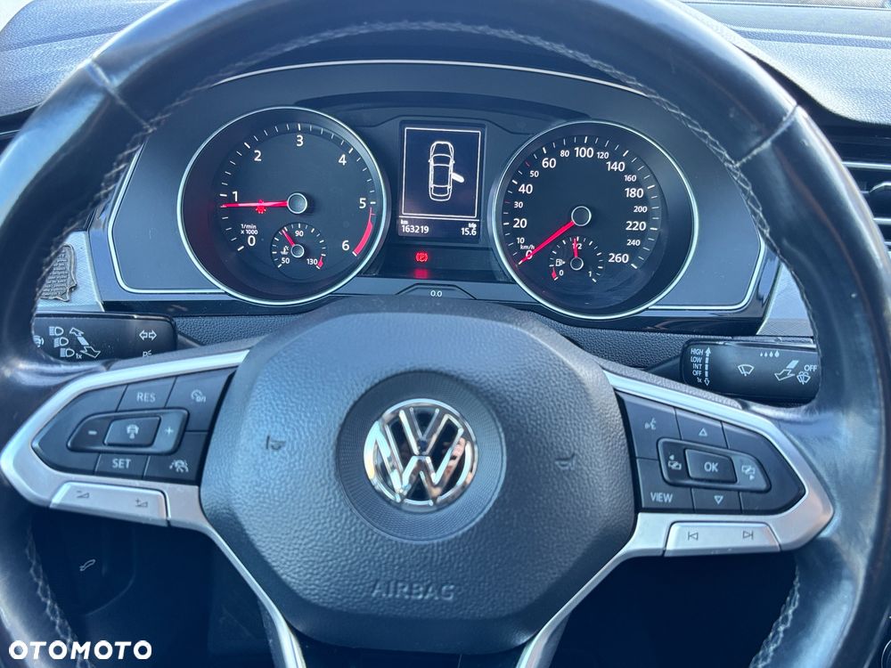 Volkswagen Passat 2.0 TDI BMT Trendline - 14