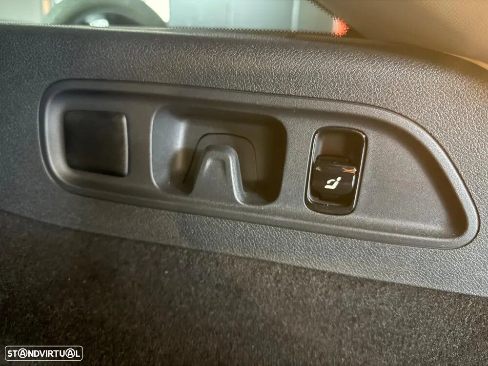 Mercedes-Benz E 300 de - 27