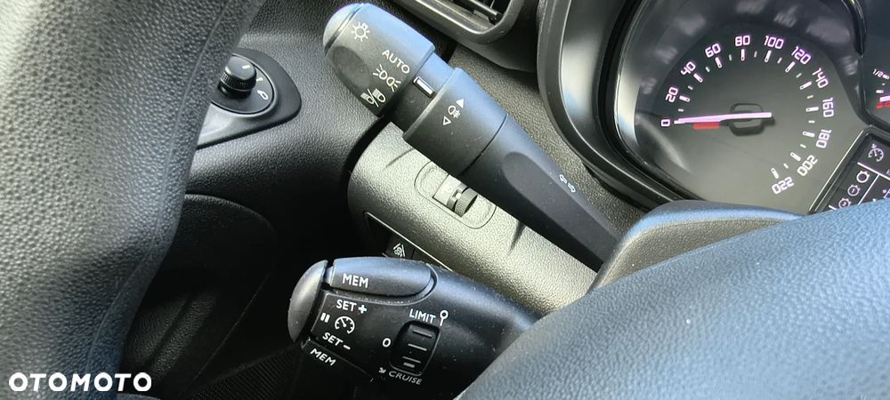 Toyota Proace City Verso Long 1.5 D-4D Business - 19