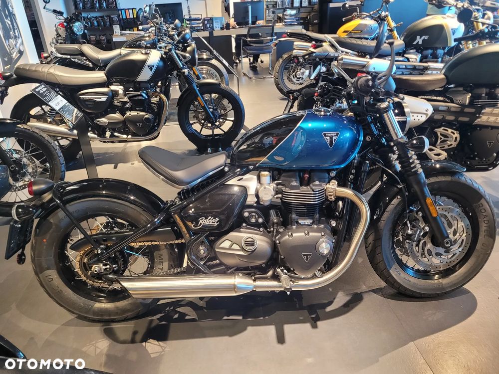 Triumph Bonneville Bobber - 4